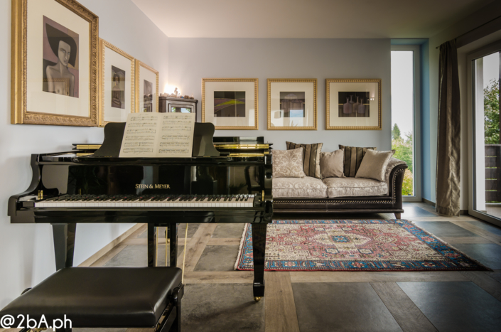 living con pianoforte elegante home staging casa del poeta