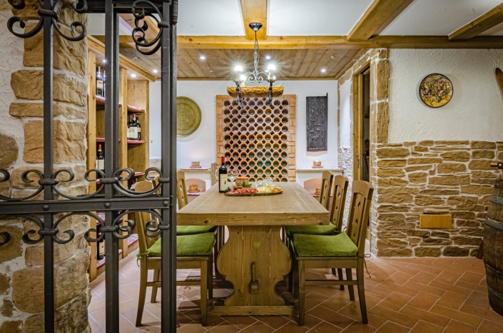 TAVERNETTA CON INFERIATA
